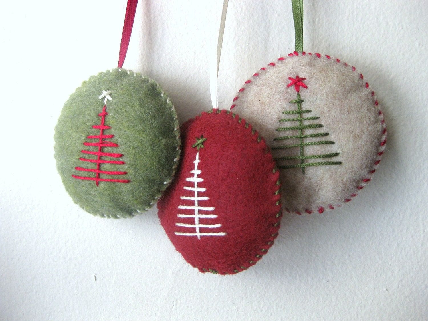 Benefits of Making Your Own Felt Christmas Ornaments